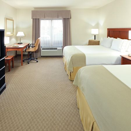 Holiday Inn Express & Suites Pine Bluff/Pines Mall By Ihg Ngoại thất bức ảnh