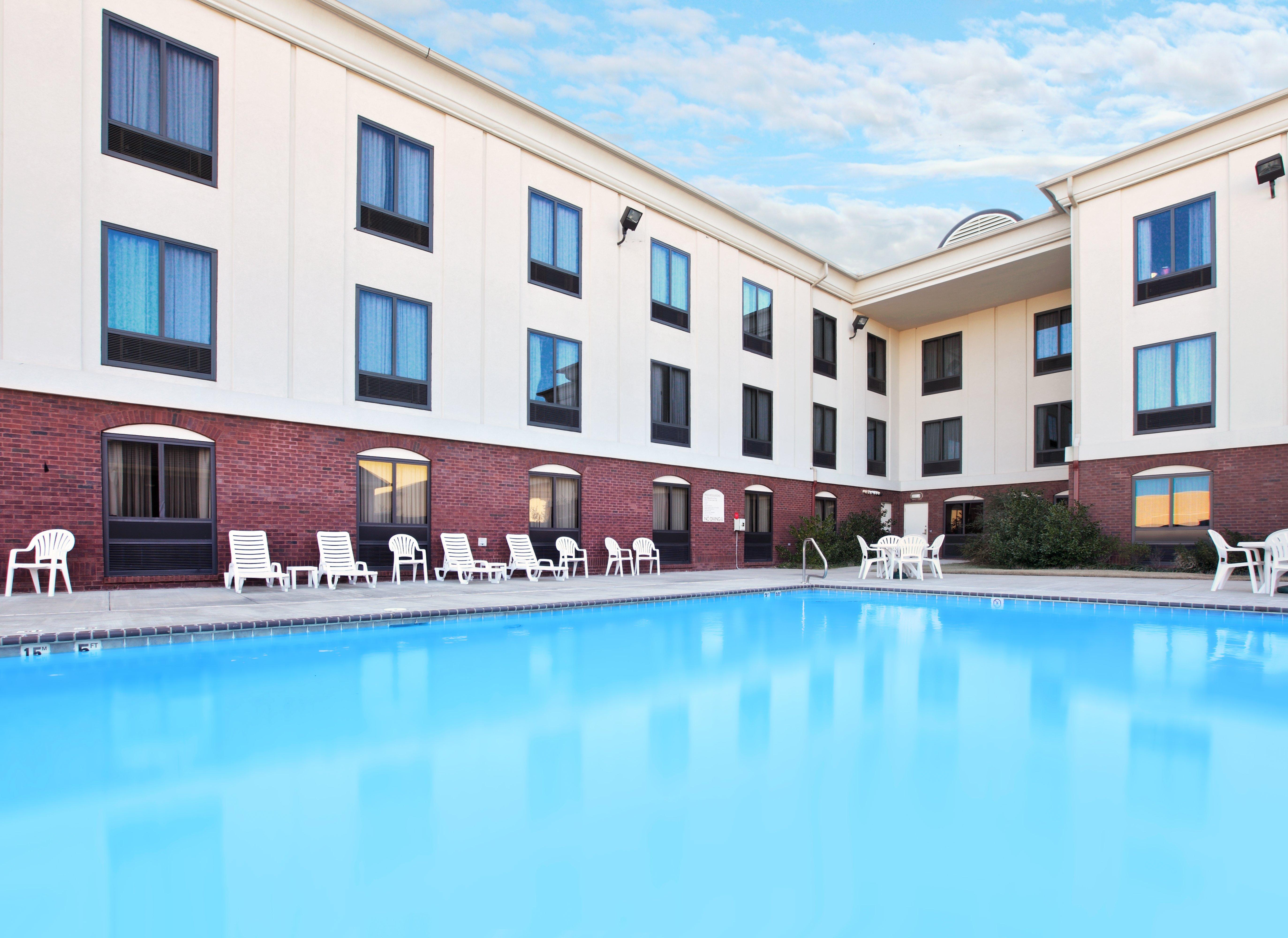 Holiday Inn Express & Suites Pine Bluff/Pines Mall By Ihg Ngoại thất bức ảnh