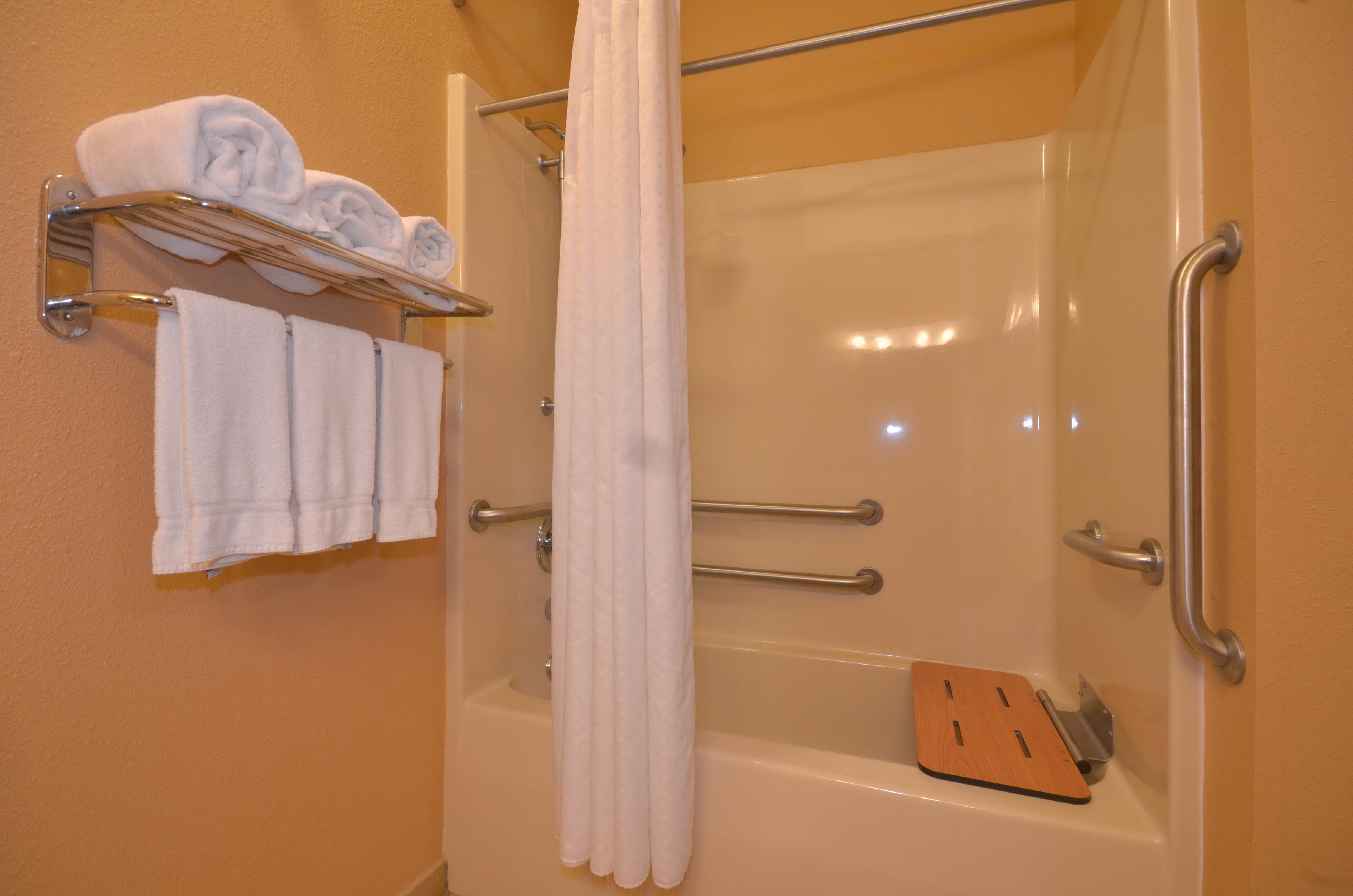 Holiday Inn Express & Suites Pine Bluff/Pines Mall By Ihg Ngoại thất bức ảnh