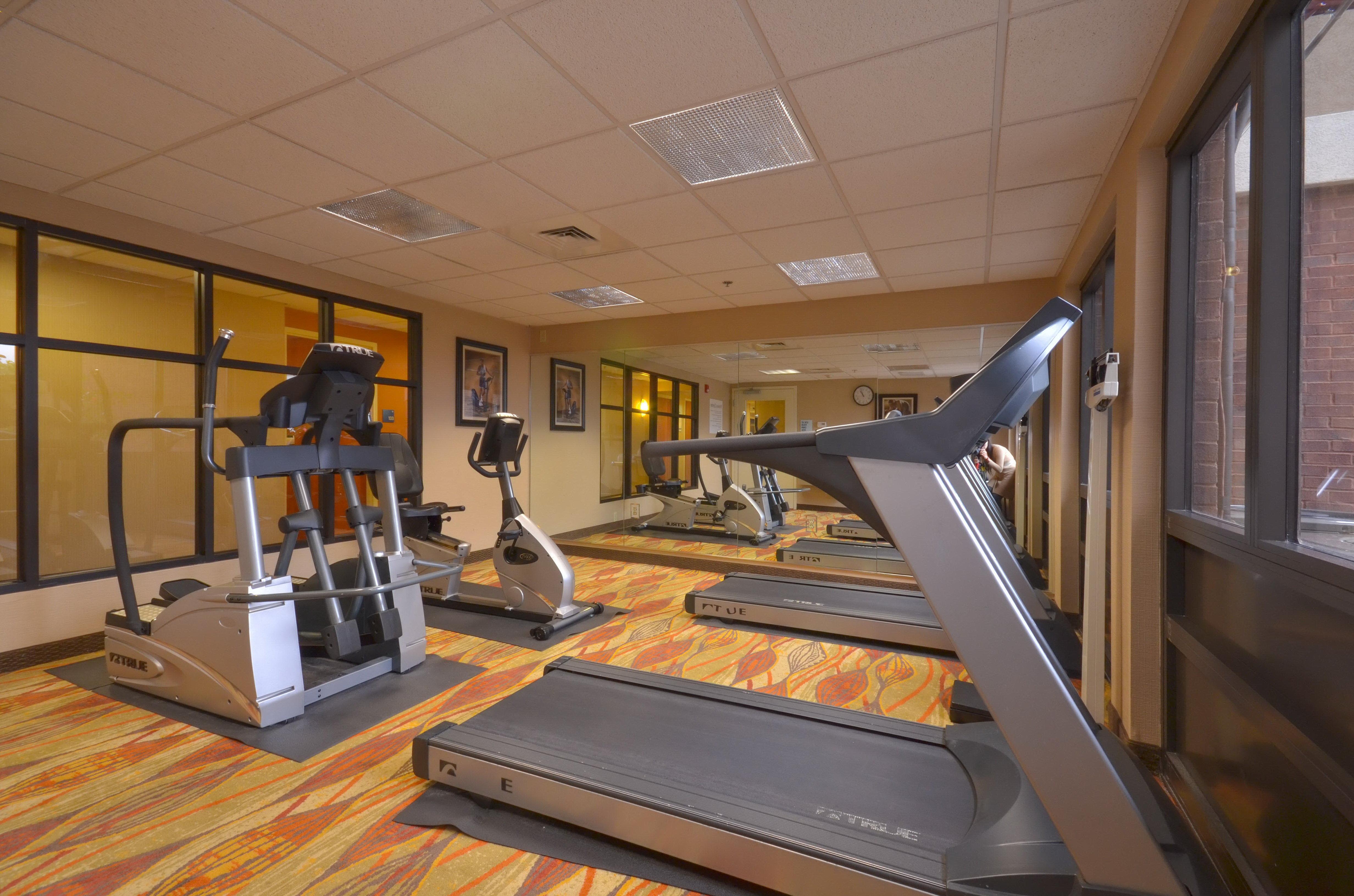 Holiday Inn Express & Suites Pine Bluff/Pines Mall By Ihg Ngoại thất bức ảnh